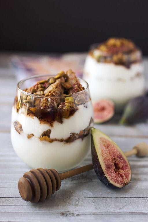 Fresh Fig and Honey Yogurt Parfait