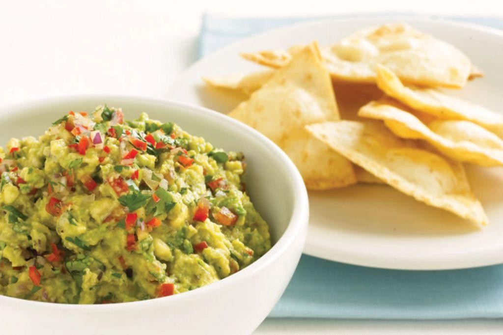 Fresh Homemade Guacamole with Tortilla Chips