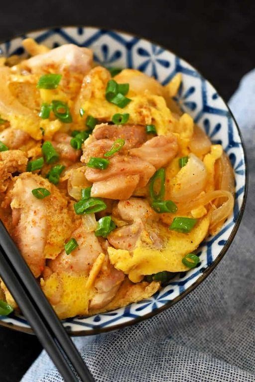 Garlic Butter Oyakodon with Crispy Chicken