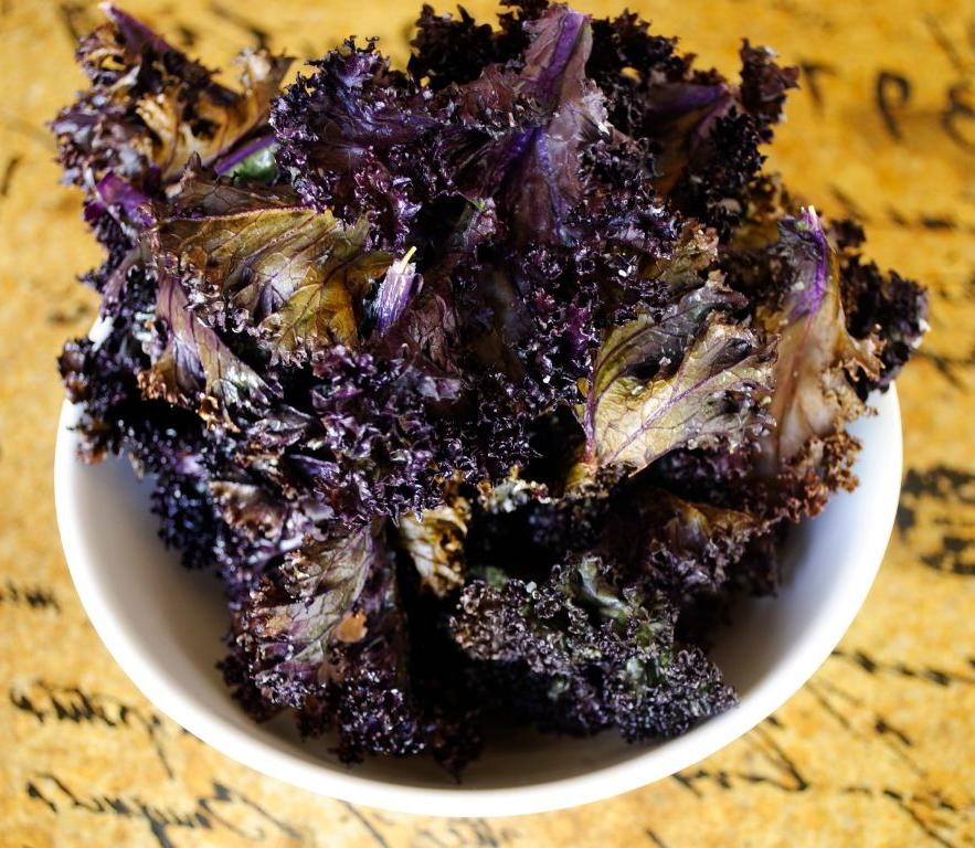 Garlic Roasted Purple Kale Chips