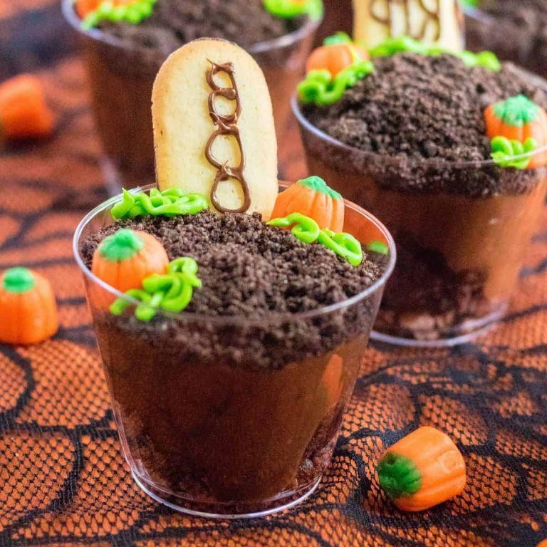 Graveyard Dirt Pudding