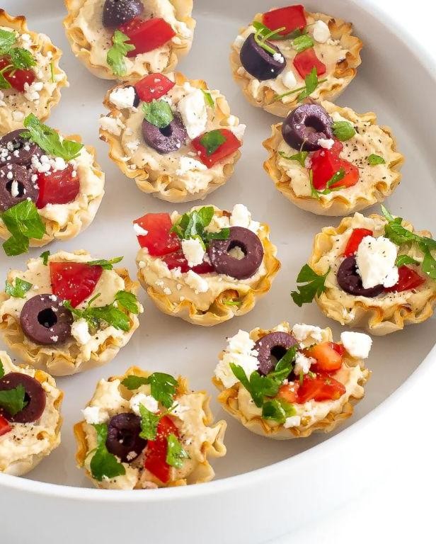 Greek Tzatziki Phyllo Cups