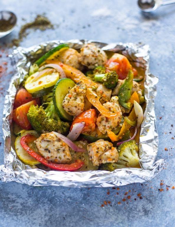 Grilled Chicken Foil Packets with Veggies