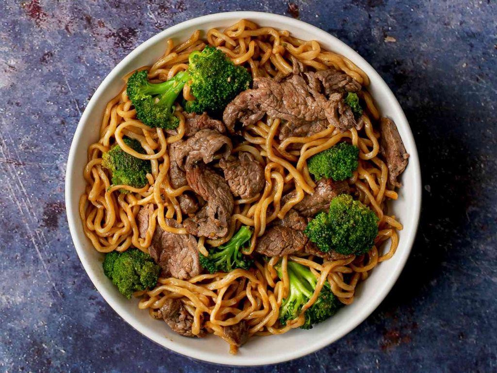 Ground Beef and Broccoli Lo Mein