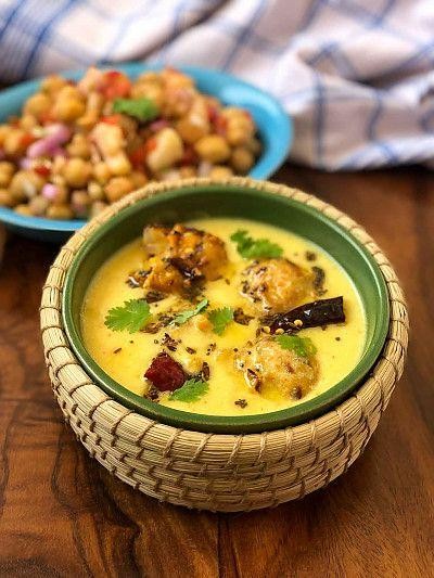 Gujarati Kadhi with Pakoras