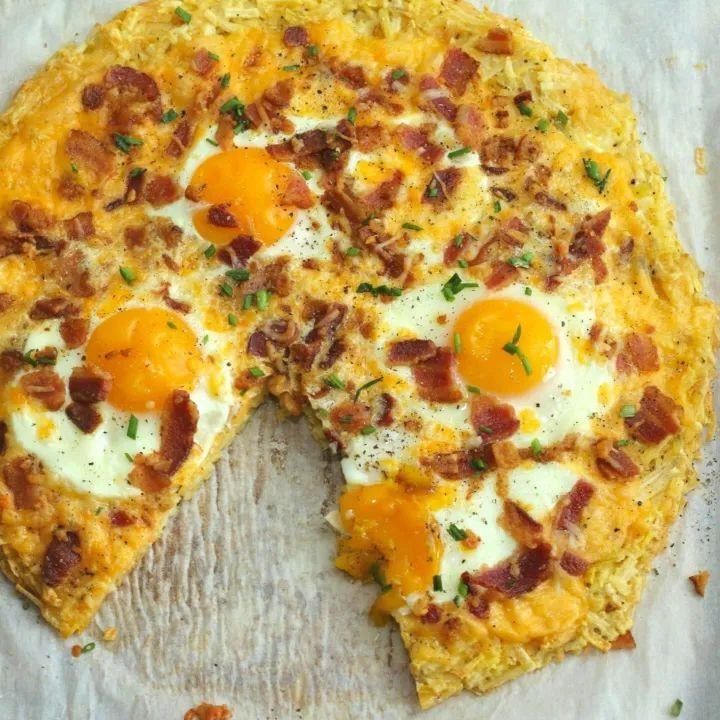 Hash Brown Crust Breakfast Pizza