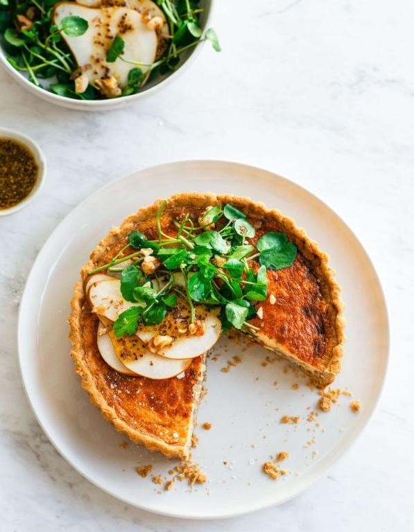 Havarti Cheese and Caramelized Onion Tart