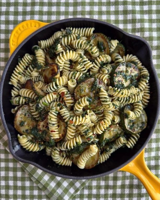 Herbed Butter Spinach Pasta