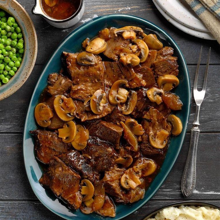 Herbed Chuck Roast with Mushroom Gravy