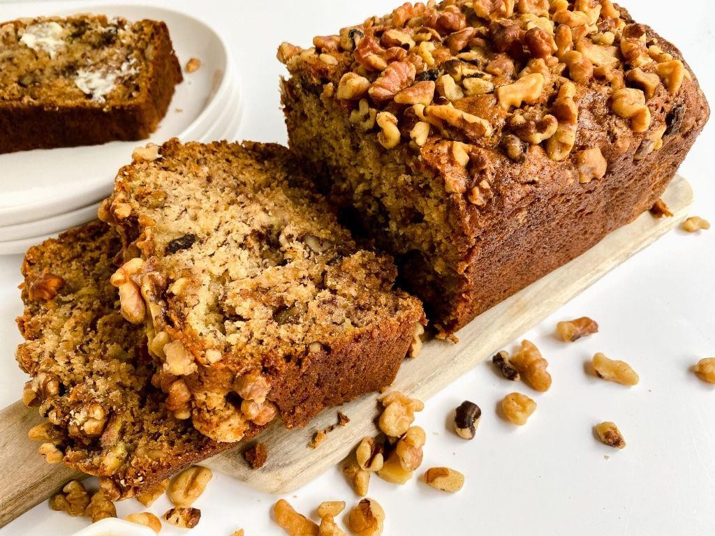 Homemade Starbucks Banana Nut Bread