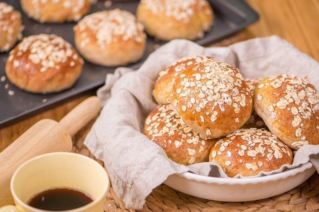 Honey Oat Hamburger Buns