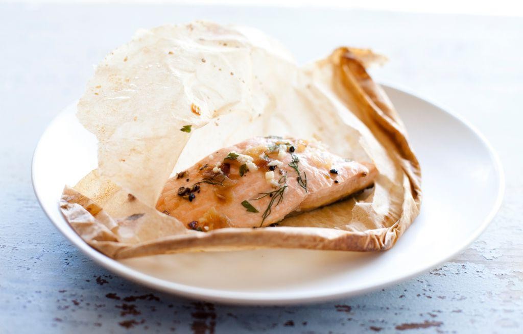 Keta Salmon en Papillote with White Wine Sauce