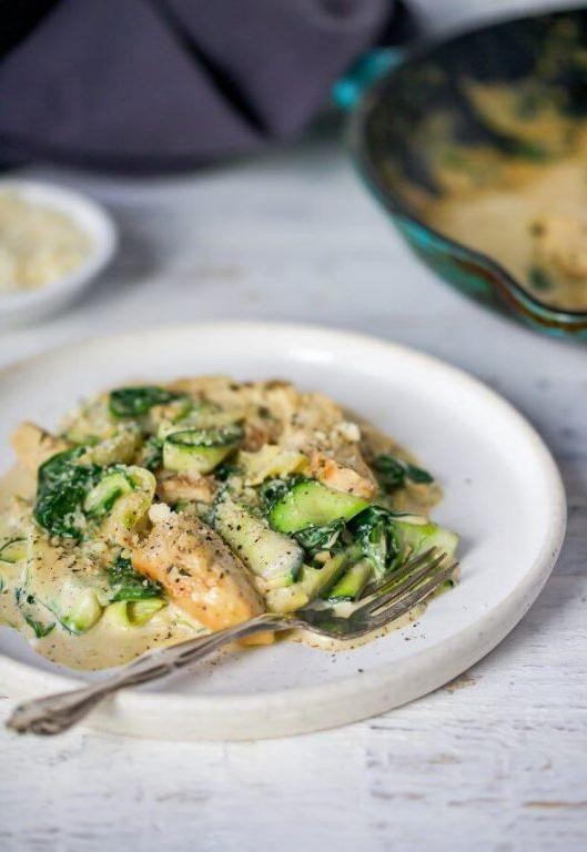 Keto Spinach Alfredo Zoodles