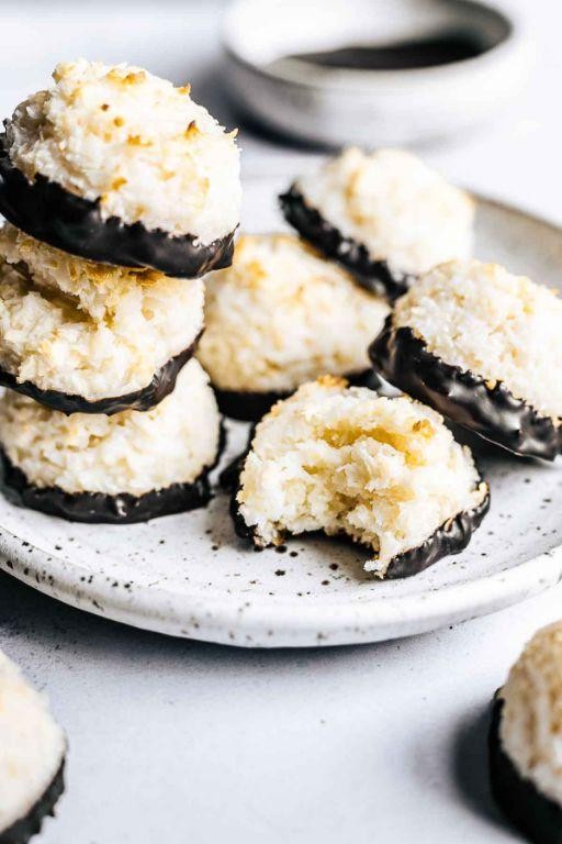 Kokosmakronen (Coconut Macaroons)