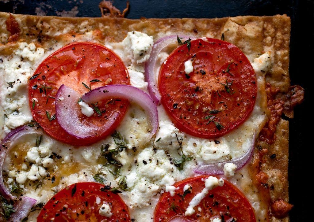 Lavosh Pizza with Fresh Mozzarella