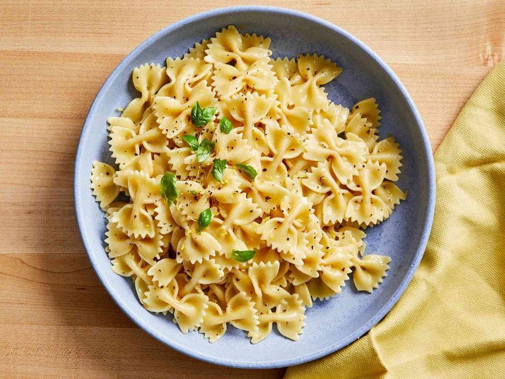 Lemon Butter Herb Pasta