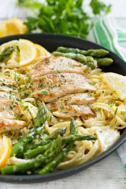 Lemon Garlic Chicken Linguine with Asparagus