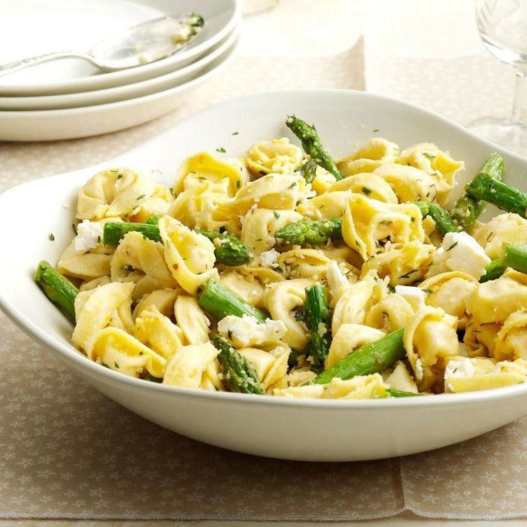 Light Lemon Garlic Tortellini Salad with Asparagus