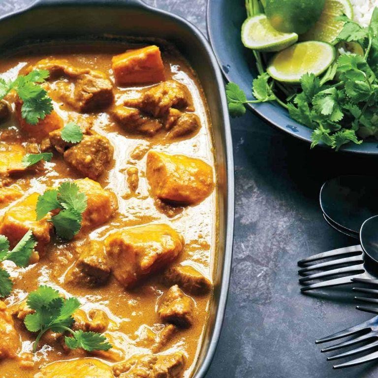 Llama Curry with Coconut Milk