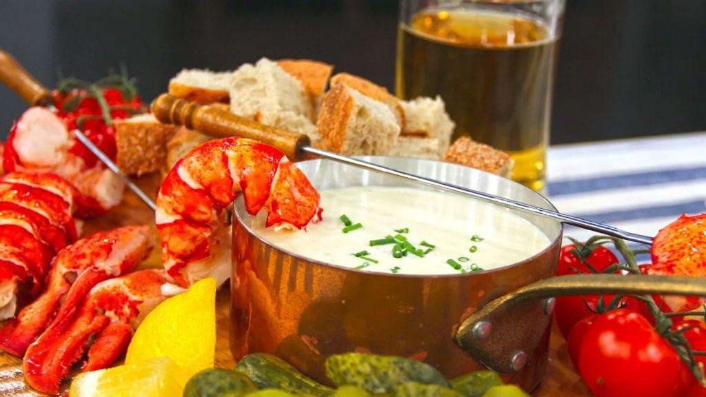 Lobster Tail Fondue with White Wine