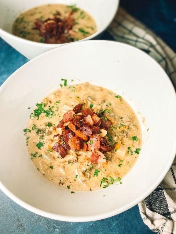 Low-Carb Clam Chowder