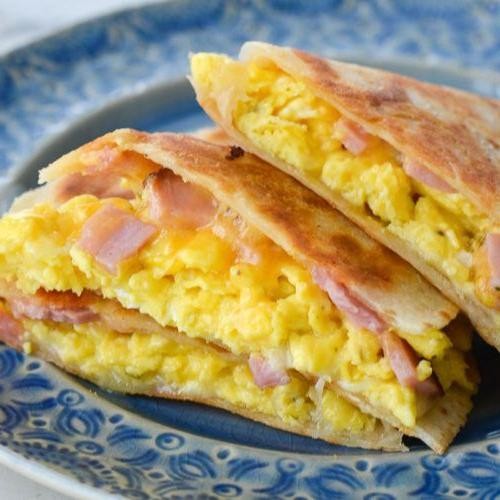 Low-Carb Egg and Cheese Breakfast Quesadilla
