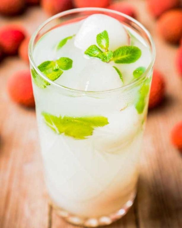 Lychee Mojito