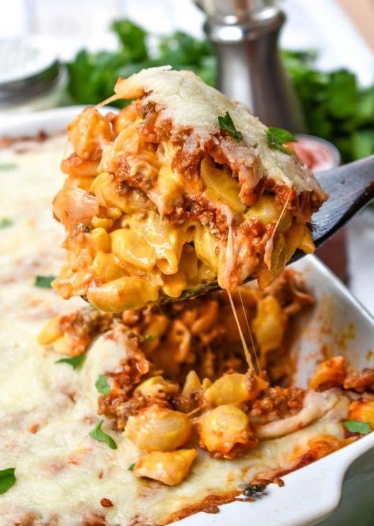 Mac and Cheese Lasagna with Layers of Pasta