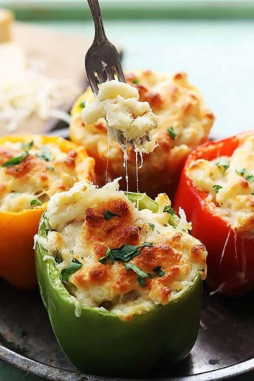 Mac and Cheese Stuffed Bell Peppers