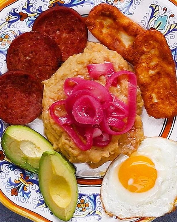 Mangú con Los Tres Golpes