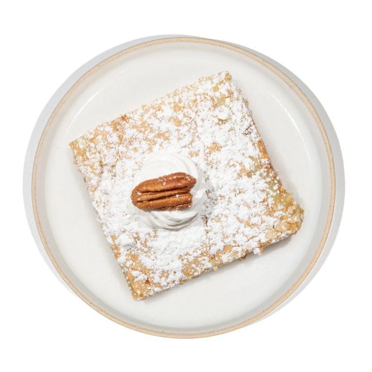 Maple Pecan Gooey Butter Cake