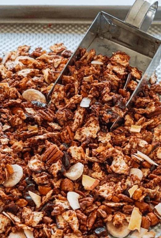 Matzah Granola with Honey and Almonds