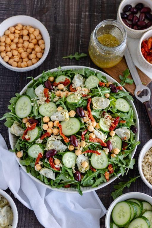 Mediterranean Quinoa Salad with Lemon Herb Dressing