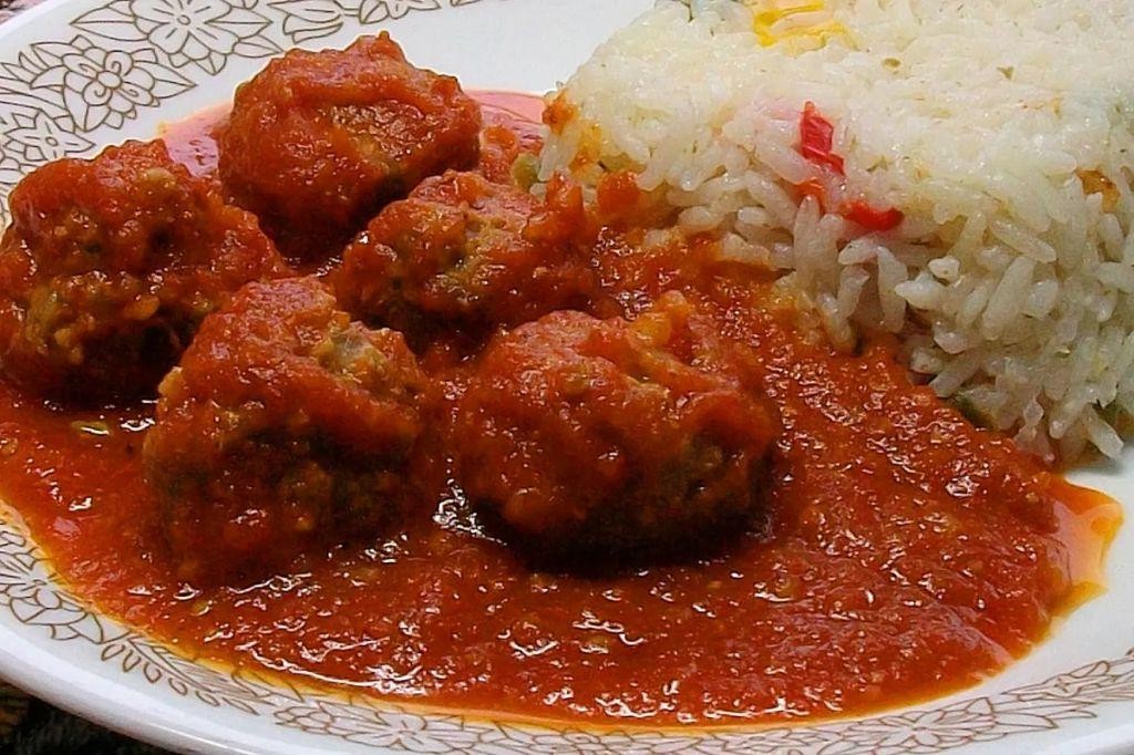 Mexican Meatballs in Chipotle Sauce
