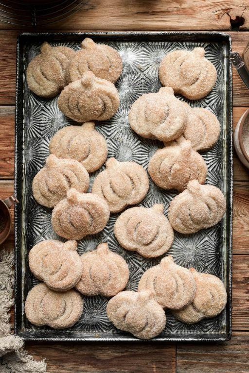 Mini Pumpkin Pie Squares with Cinnamon Sugar