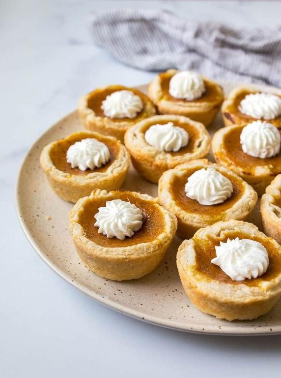 Mini Pumpkin Pies with Real Pumpkin Filling