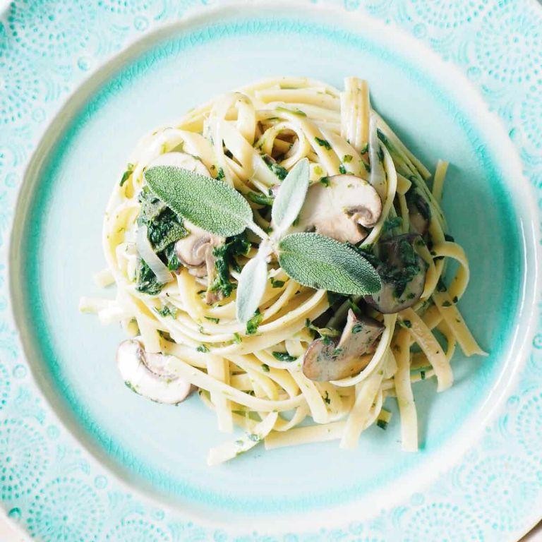 Mushroom and Sage Green Spaghetti