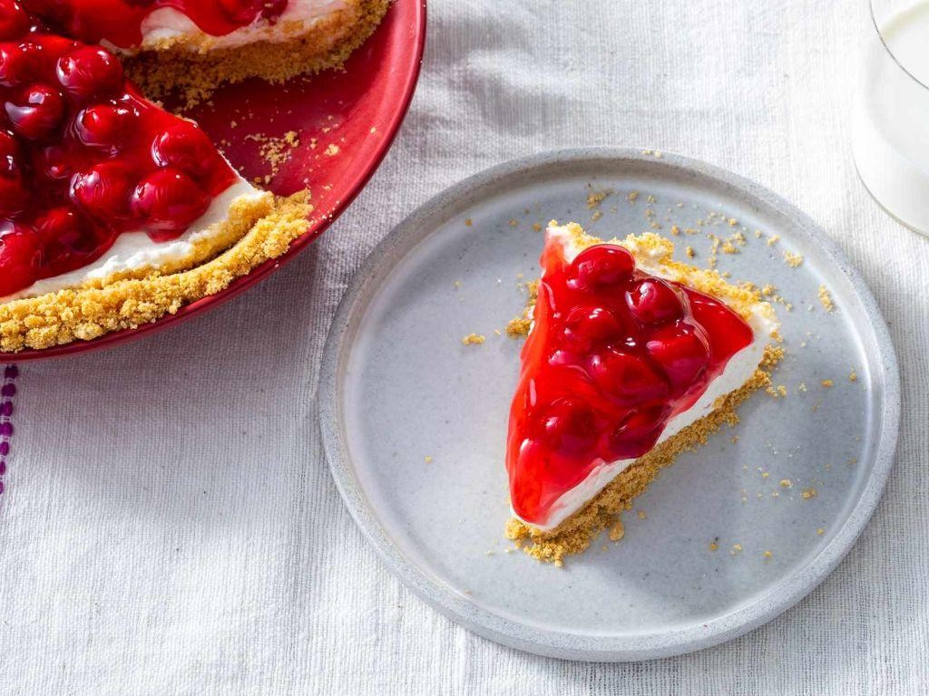 No Bake Cherry Cheesecake Pie