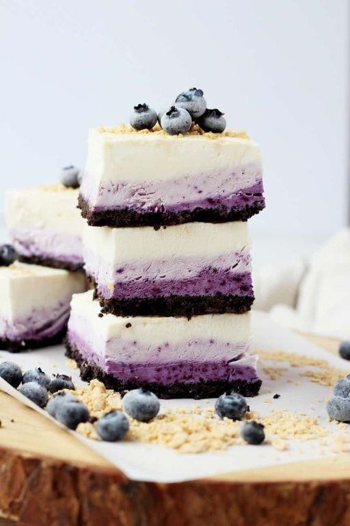 No-Bake Blueberry Cheesecake Bars