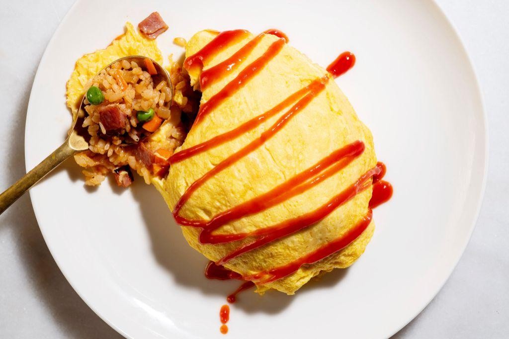Omurice (Japanese Omelette Rice)