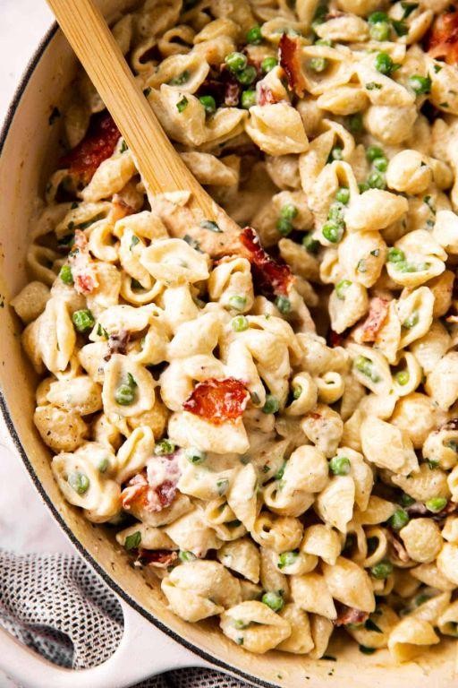 One Pot Bacon and Pea Chicken Pasta