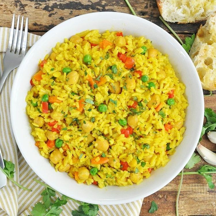 One-Pot Turmeric Rice and Chickpeas