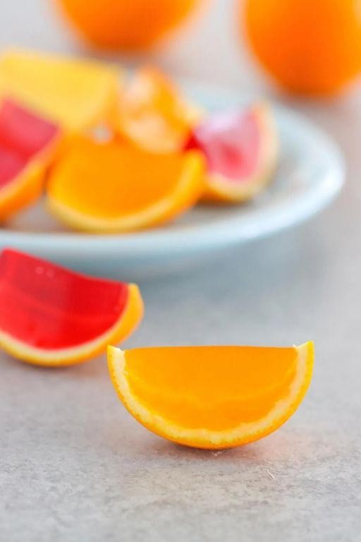 Orange Jello with Kiwi Slices