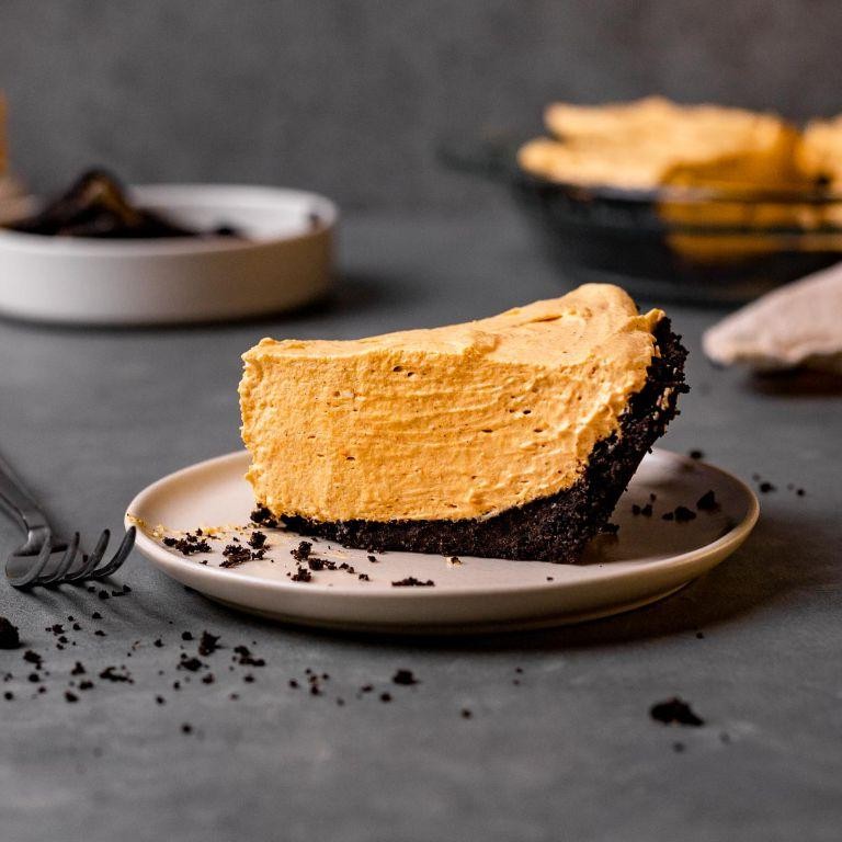 Oreo Pumpkin Spice Pie