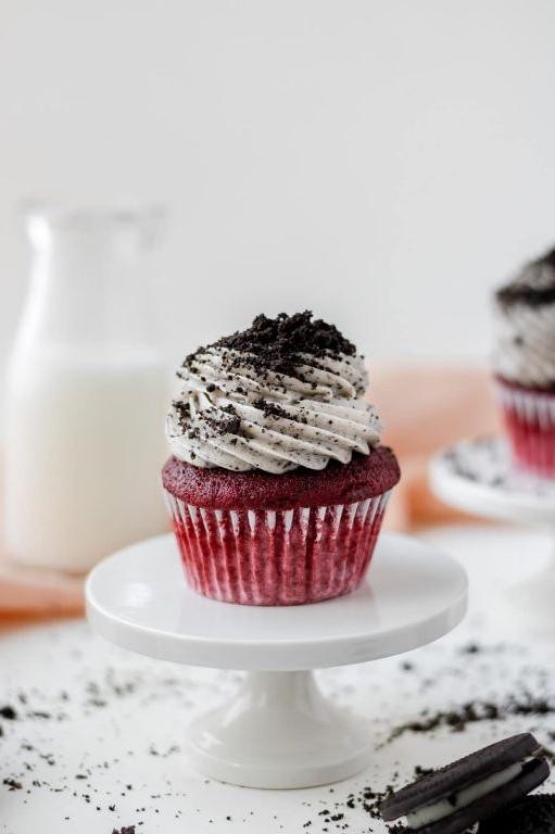 Oreo Red Velvet Cupcakes