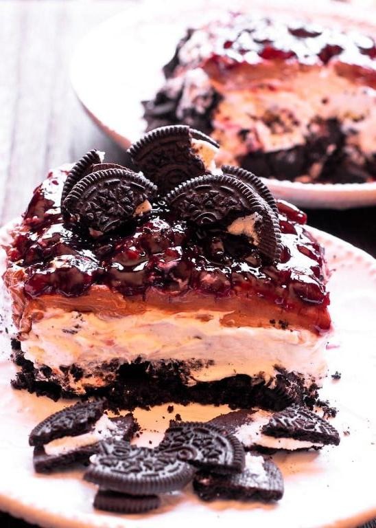 Oreo black forest cake