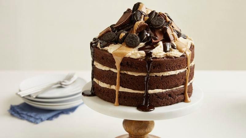 Oreo peanut butter cup cake