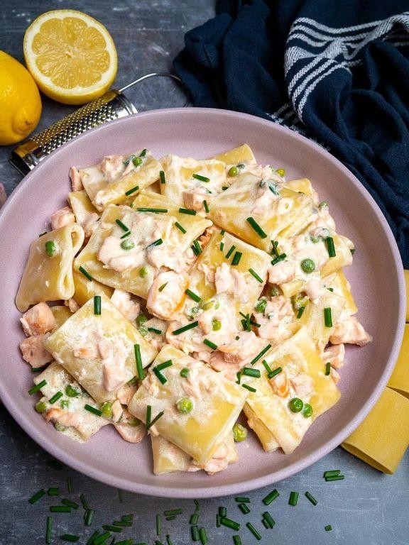 Paccheri with Smoked Salmon and Dill Cream