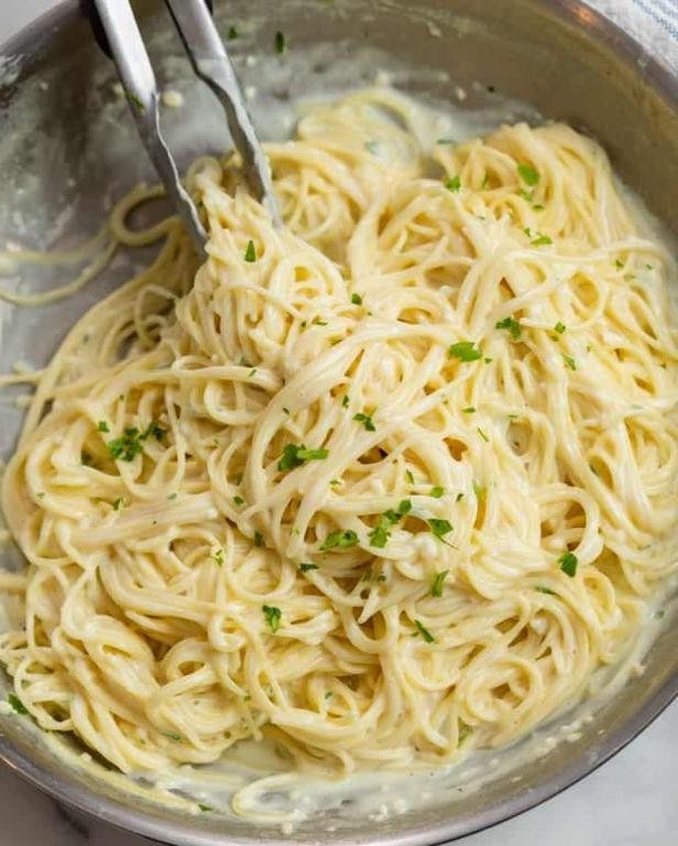 Parmesan Butter Garlic Pasta