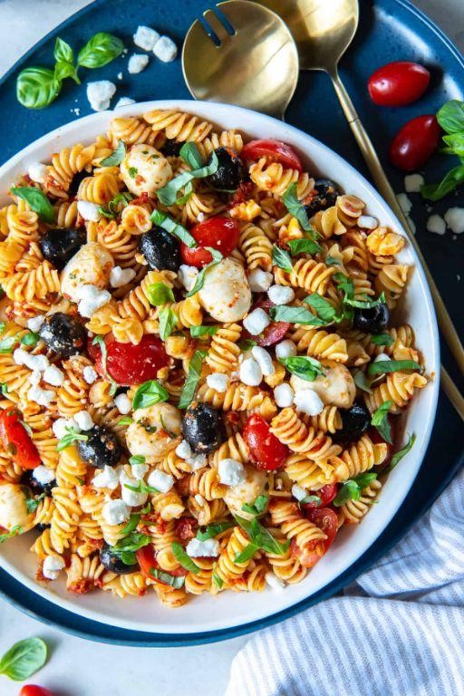 Pasta Salad with Sun-Dried Tomatoes and Olives